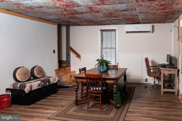 420 LOCUST ST, Burnham, PA 17009