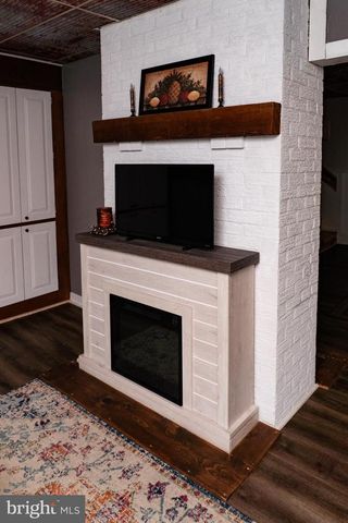 420 LOCUST ST, Burnham, PA 17009