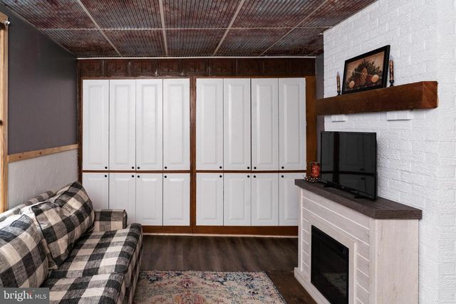 420 LOCUST ST, Burnham, PA 17009