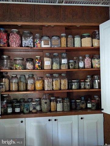 420 LOCUST ST, Burnham, PA 17009