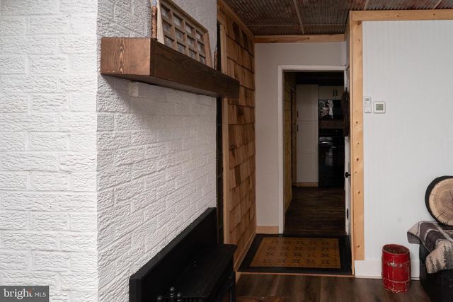 420 LOCUST ST, Burnham, PA 17009