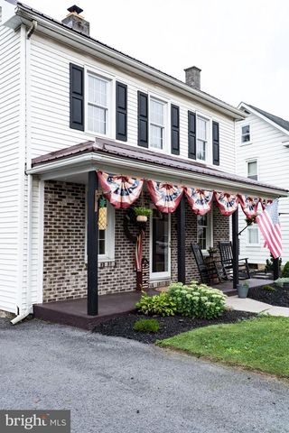 420 LOCUST ST, Burnham, PA 17009