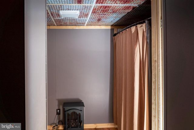 420 LOCUST ST, Burnham, PA 17009