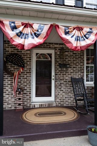 420 LOCUST ST, Burnham, PA 17009