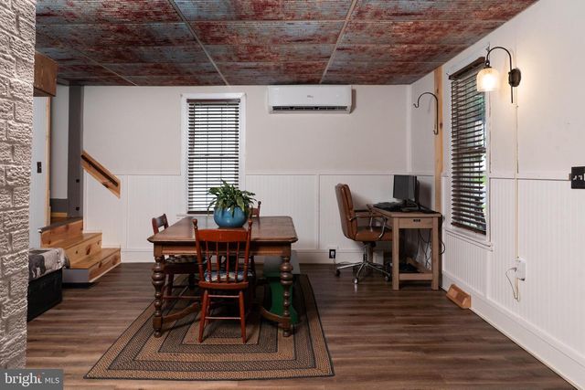 420 LOCUST ST, Burnham, PA 17009