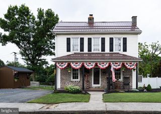 420 LOCUST ST, Burnham, PA 17009