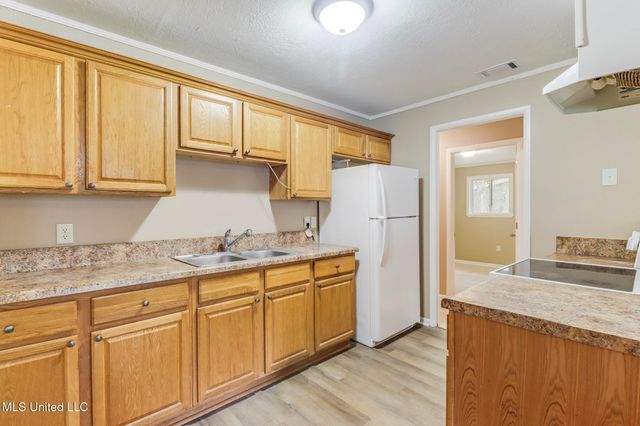 511 E Old Pass Road, Long Beach, MS 39560