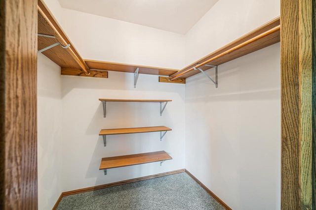 46 KENSINGTON COURT, Appleton, WI 54915