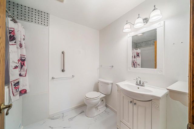 46 KENSINGTON COURT, Appleton, WI 54915