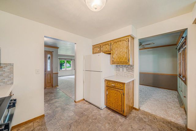 46 KENSINGTON COURT, Appleton, WI 54915
