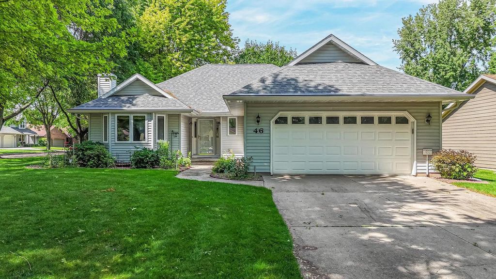 46 KENSINGTON COURT, Appleton, WI 54915