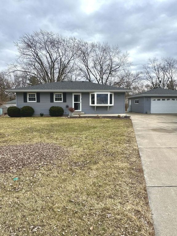 3303 W 79th Avenue, Merrillville, IN 46410