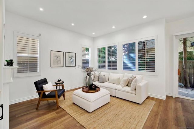 7073 SURFBIRD CIR, Carlsbad, CA 92011