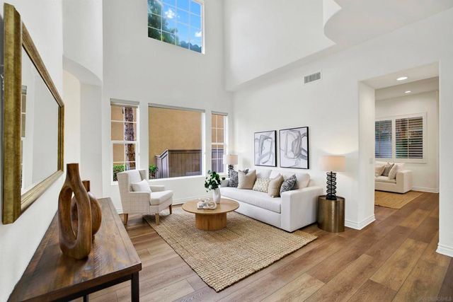 7073 SURFBIRD CIR, Carlsbad, CA 92011