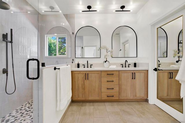 7073 SURFBIRD CIR, Carlsbad, CA 92011