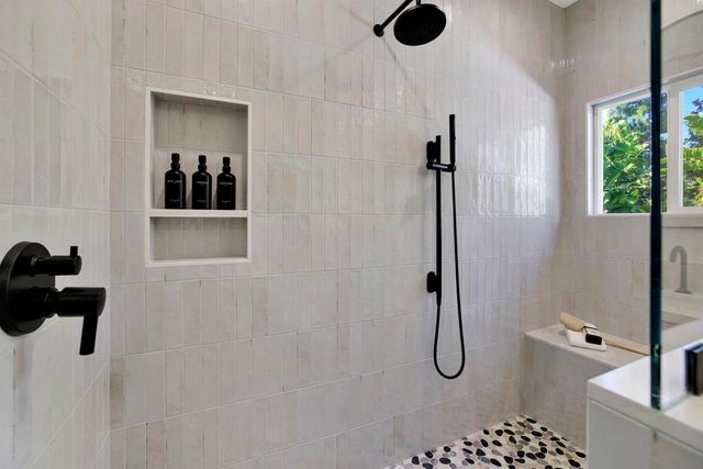 7073 SURFBIRD CIR, Carlsbad, CA 92011