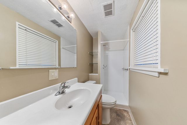 1807 W Porter Avenue, Chesterton, IN 46304