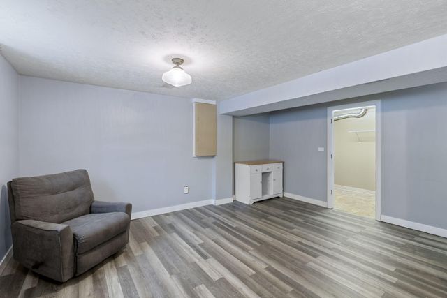 1807 W Porter Avenue, Chesterton, IN 46304