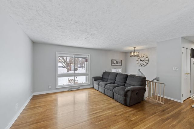 1807 W Porter Avenue, Chesterton, IN 46304