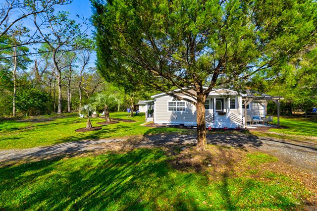 1164 Brownswood Road, Johns Island, SC 29455