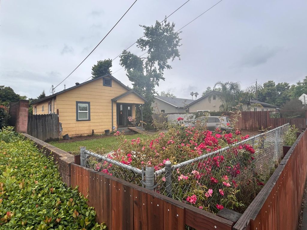 3990 14th Ave, Sacramento, CA 95820