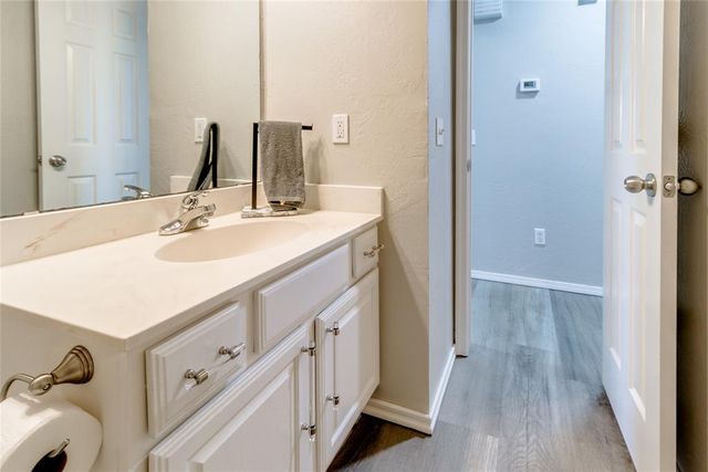 17621 Cobalt Avenue, Edmond, OK 73012