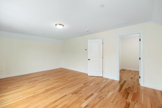 8 Pine Hill Road 8, Wenham, MA 01984