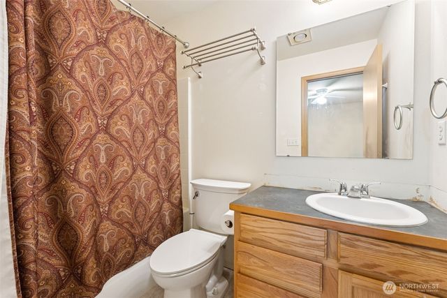 18138 Clear Lake Boulevard SE, Yelm, WA 98597