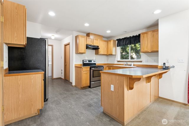 18138 Clear Lake Boulevard SE, Yelm, WA 98597