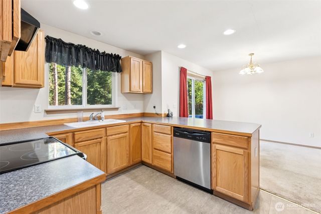 18138 Clear Lake Boulevard SE, Yelm, WA 98597