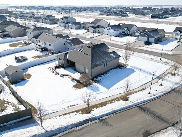 6810 24 Street S, Fargo, ND 58104
