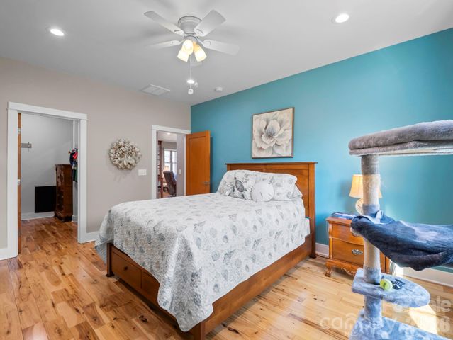 38 Winged Elm Court, Hendersonville, NC 28739