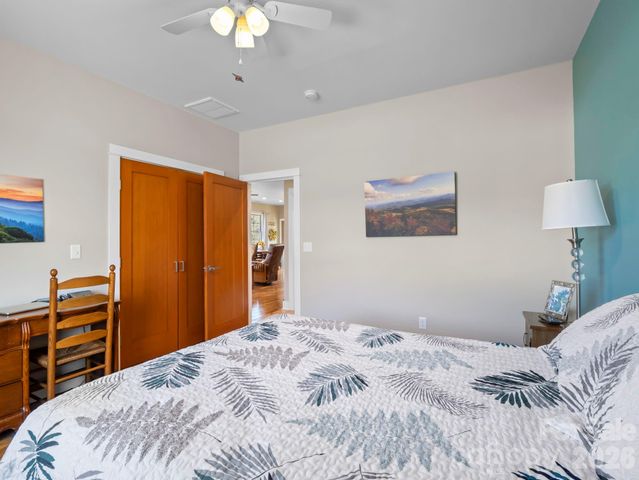 38 Winged Elm Court, Hendersonville, NC 28739