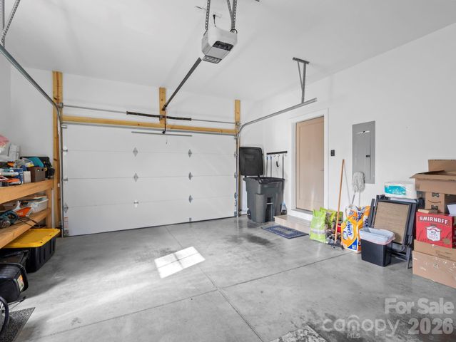 38 Winged Elm Court, Hendersonville, NC 28739