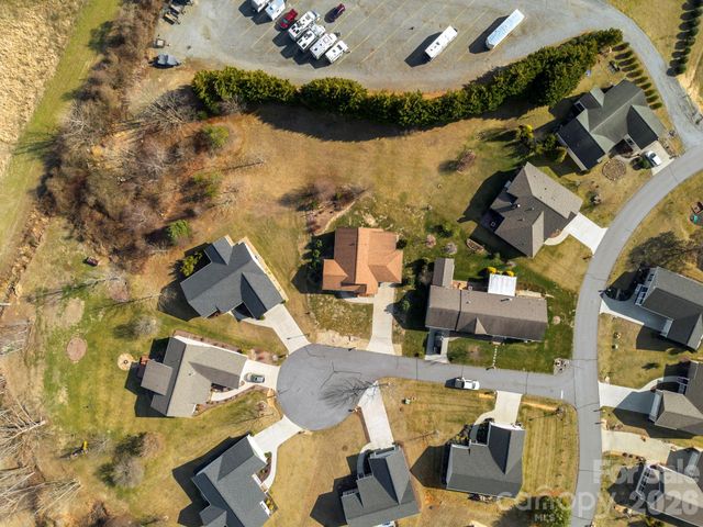 38 Winged Elm Court, Hendersonville, NC 28739