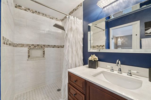 200 121st Avenue NW, Coon Rapids, MN 55448