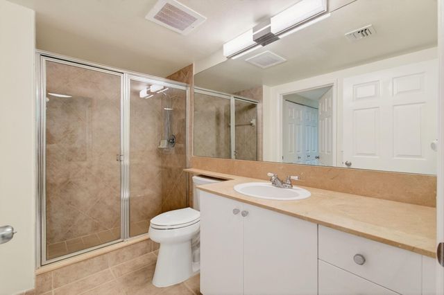 625 Casa Loma Boulevard 403, Boynton Beach, FL 33435