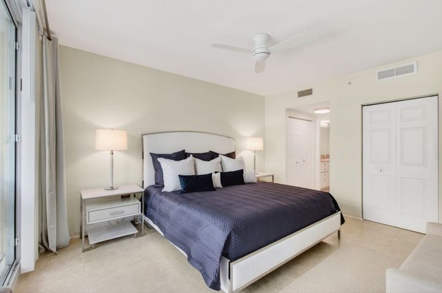 625 Casa Loma Boulevard 403, Boynton Beach, FL 33435