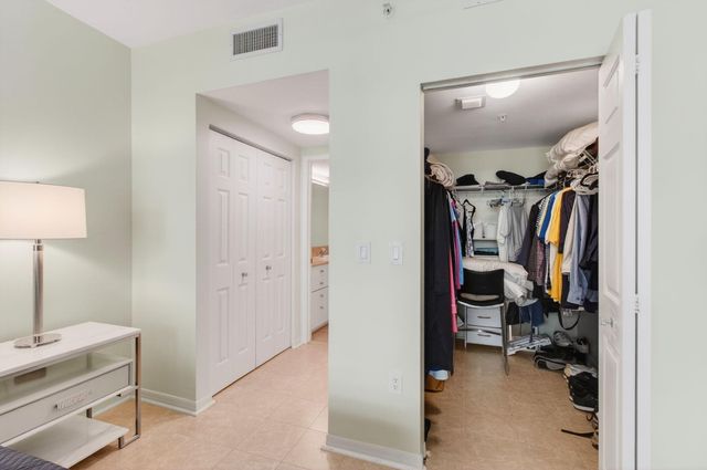 625 Casa Loma Boulevard 403, Boynton Beach, FL 33435