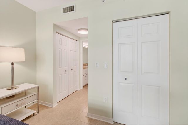 625 Casa Loma Boulevard 403, Boynton Beach, FL 33435