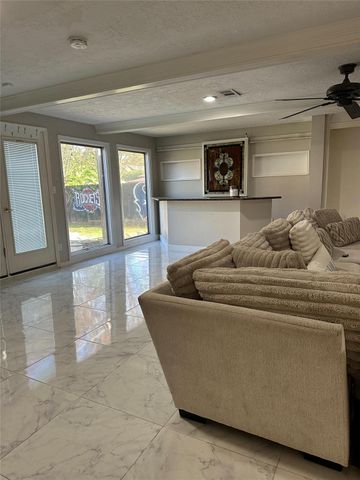 1011 Whitestone Lane, Houston, TX 77073