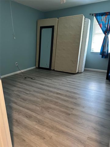 1011 Whitestone Lane, Houston, TX 77073