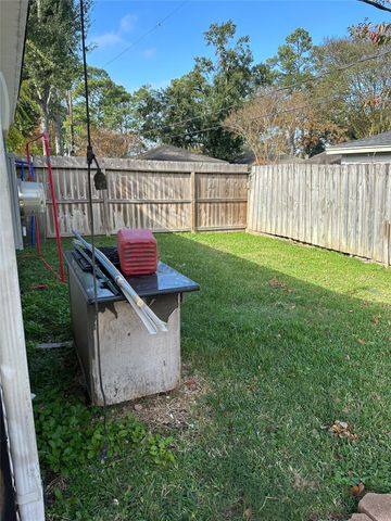 1011 Whitestone Lane, Houston, TX 77073