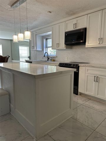 1011 Whitestone Lane, Houston, TX 77073