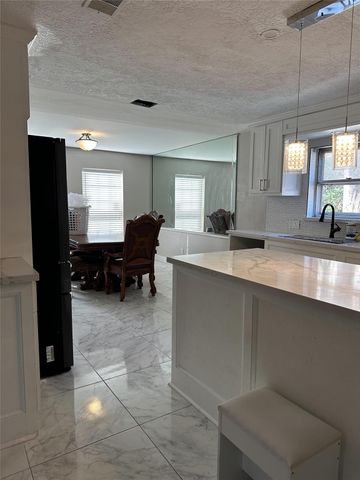 1011 Whitestone Lane, Houston, TX 77073