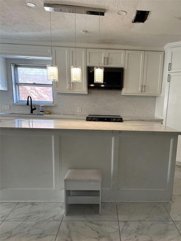 1011 Whitestone Lane, Houston, TX 77073