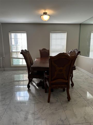 1011 Whitestone Lane, Houston, TX 77073