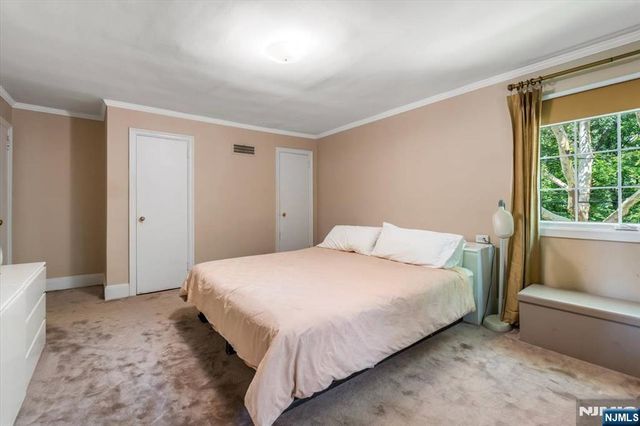 512 Fairidge Terrace, Teaneck, NJ 07666