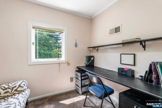 512 Fairidge Terrace, Teaneck, NJ 07666