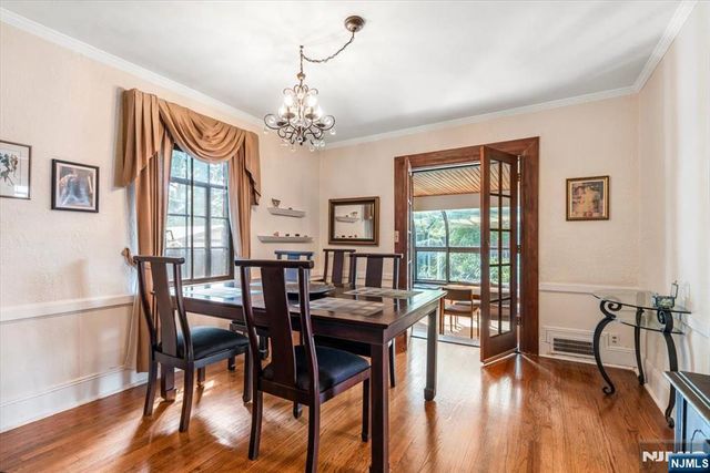 512 Fairidge Terrace, Teaneck, NJ 07666
